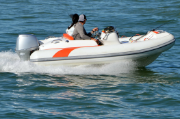 Wypożyczalnia łodzi motorowych, motorówek, RIB