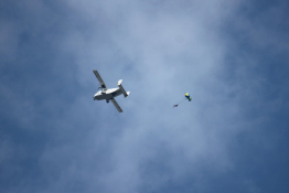 Piotrków Trybunalski Atrakcja Skok ze spadochronem Sky Force 